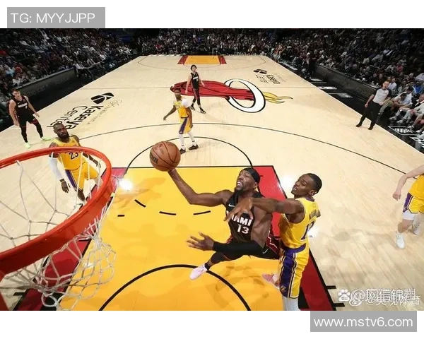 湖人对阵热火精彩全场录像回顾11月9日比赛亮点与分析