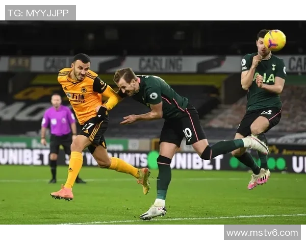 狼队与热刺激战正酣2020年12月28日英超精彩回顾与分析